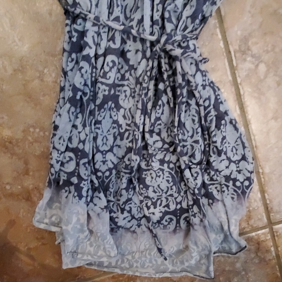 3/$15 Motherhood Maternity size M top - Picture 2 of 5